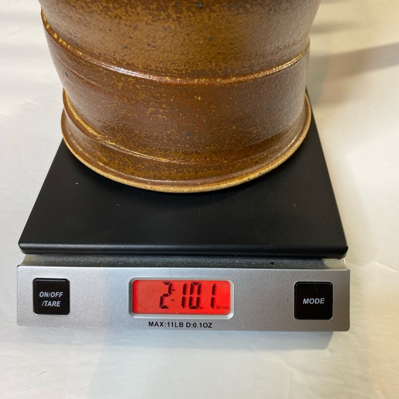 Beautiful Ash Glazed Brown Spiral Pottery Vase Lookout Mtn Rustic Signed - Picture 8 of 11